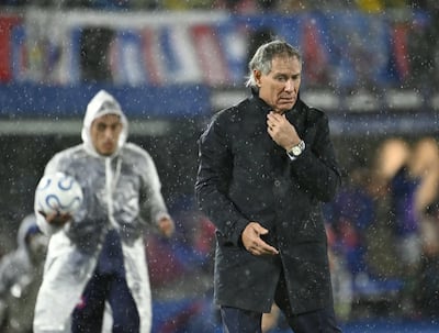 El entrenador de Cerro Porteño, Ariel Holan, durante el duelo de vuelta de los octavos de final de la Copa Sudamericana, frente a Palmeiras, disputado en el estadio La Nueva Olla.