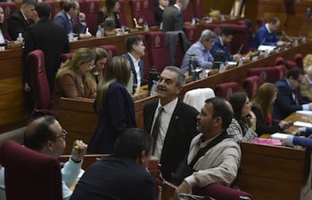 Roberto González cuestionó duramente a sus colegas.