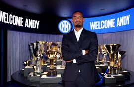 El mediocampista francés/angoleño, Andy Diouf (22 años), se une al Inter de Milán, de la Serie A Italiana.