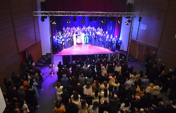 Tras 15 años, el Teatro Municipal de Villarrica volvió a recibir al público.