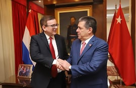 José Duarte y Horacio Cartes.