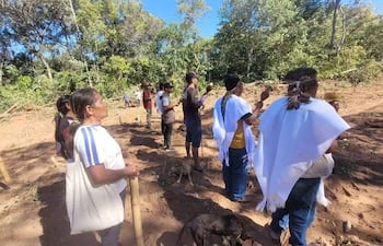 Indígenas de la comunidad Apyka Rynde'i, de Bella Vista Norte, Amambay, sostienen un conflicto con un estanciero brasileño.