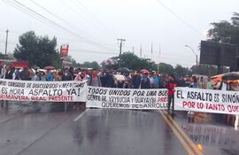 Los pobladores de ambos municipios realizaron hace quince días una movilización en la rotonda de la Calle 6 Mil
