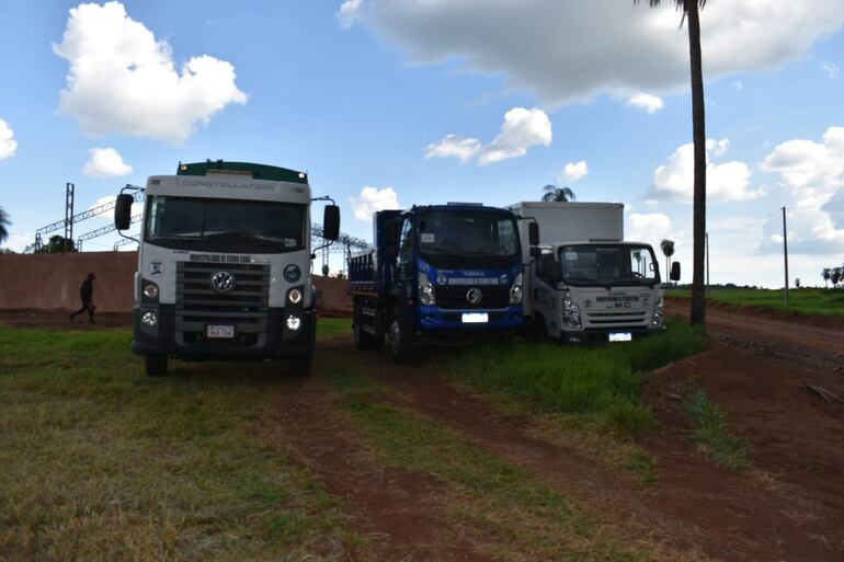 Camiones recolectores de basura.