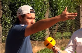 Cristhian Otazú fue victima de lesión grave en marzo de 2024, cuando perdió un dedo a machetazos. Ahora se enteró por Abc de que por orden de la jueza Isabel Bracho, sus victimarios harán curso de autoayuda para no ir a juicio.