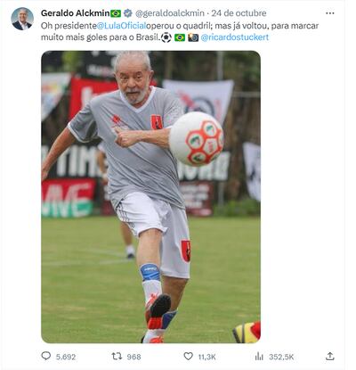 En la publicación del vicepresidente del Brasil, Gerardo Alckmin, se lo ve al presidente Lula jugando al fútbol.