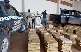 Agentes de la Senad incautaron 1.505 paquetes de marihuana prensada, que en conjunto alcanzaron un peso de 1.443 kilogramos.