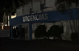 Cortocircuito deja sin energía al área de Urgencias del Hospital Acosta Ñu.