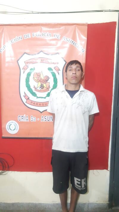 Uno de los dos delincuentes detenidos tras asalto a repartidores en la Chacarita.