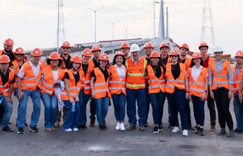 Equipo de MGT en una de las obras realizadas en el país.