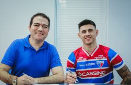 El futbolista paraguayo Adam Bareiro en el primer día como futbolista de Fortaleza.