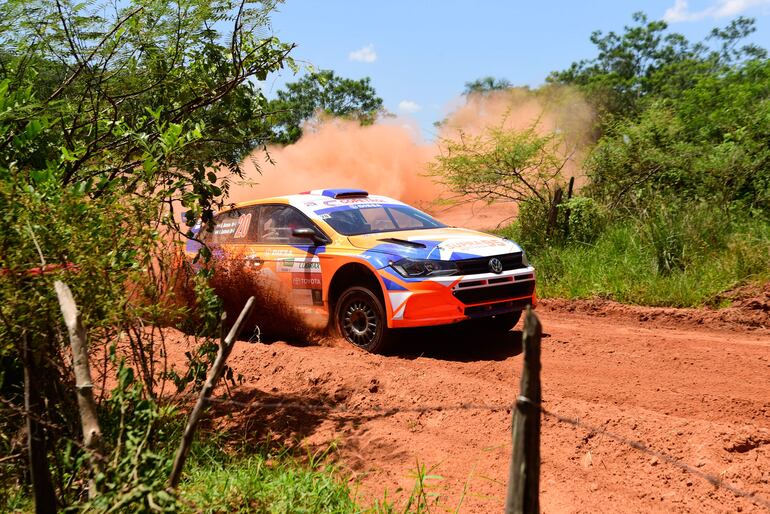 Agustín Alonso está peleando con Saba el primer lugar y esperando una caída de Fau Zaldívar.