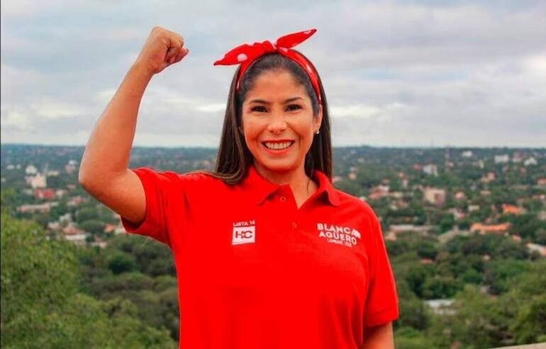 Paola Karina Gaete Rodríguez fue candidata a concejal de Lambaré, por el Partido Colorado.