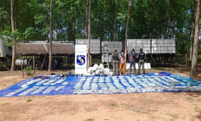 El vehículo de gran porte que transportaba 311,05 kilos, que representan el monto de US$ 300.000.