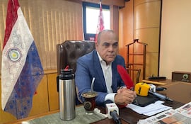 Así "decoró" Basilio "Bachi" Núñez su nueva oficina como presidente del Senado.