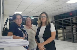 Mujeres que se postularon y pasaron las pruebas para ingreso al colegio de policías denuncian discriminación al ser excluidas.