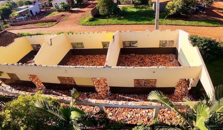 CDE: Intendente anuncia presentación de denuncia por el “bochorno” del proyecto de escuela modelo