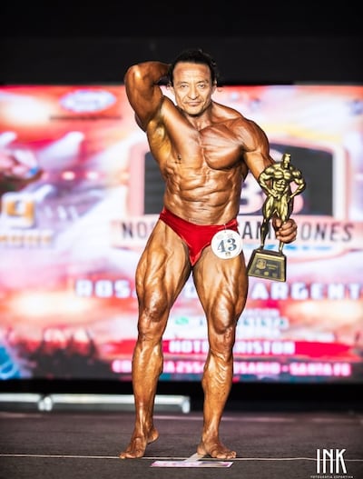 El paraguayo Bruno "Samurái" Benítez, con otro overall.