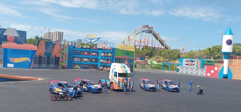 Detrás del Hot Wheels Epic Show hay un equipo de casi 30 profesionales que convierten la adrenalina en una experiencia única.
