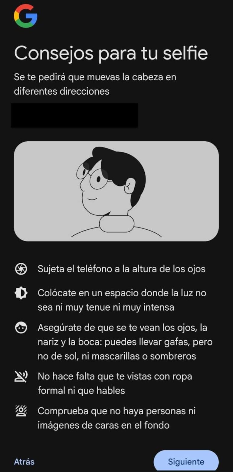 Texto en pantalla con consejos sobre cómo hacer selfies en un ambiente gráfico oscuro, sin personas visibles.