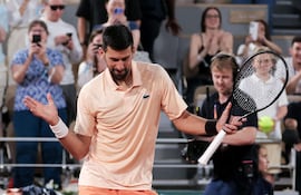 El serbio Novak Djokovic (39 años y 24 Grand Slam) debutó con triunfo en Roland Garros.
