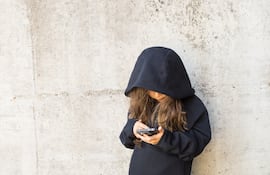 Niños adicción celulares jóvenes tecnología