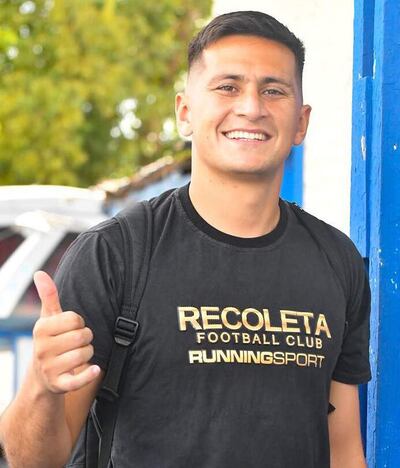 Lucas González (27 años), atacante de Recoleta FC.