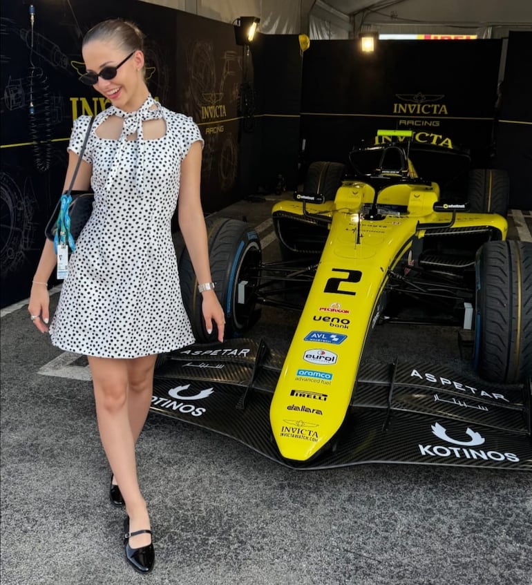 Así de hermosa Anneke Rahn fue ayer al Autódromo Internacional de Miami para apoyar a su novio Joshua Duerksen.
(Captura de la historia de Instagram de Anneke Rahn)