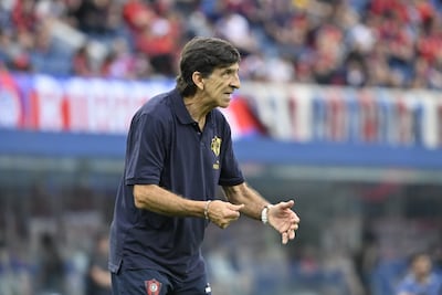 El entrendor argentino Gustavo Adolfo Costas (63 años), debutó con empate en su vuelta a Cerro Porteño.