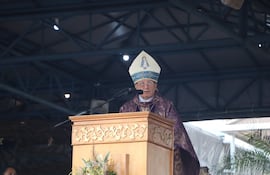 Monseñor Valenzuela lamenta los casos de feminicidio y filicidio que siguen enlutando al país.