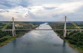 El Puente de la Integración será inaugurado hoy, con presencia del mandatario brasileño.