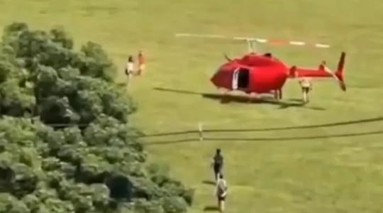 Gobernador de Guairá aterrizó con su helicóptero privado en la Costanera de Asunción.