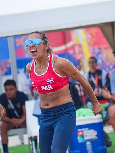 Fiorella Ayelén Núñez (21 años), nominada Atleta Polideportivo 2025, competirá en las semifinales, junto a su dupla Denisse Álvarez (20), ante las peruanas Claudia Gaona y Lisbeth Allca.