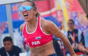 Fiorella Ayelén Núñez (21 años), nominada Atleta Polideportivo 2025, competirá en las semifinales, junto a su dupla Denisse Álvarez (20), ante las peruanas Claudia Gaona y Lisbeth Allca.