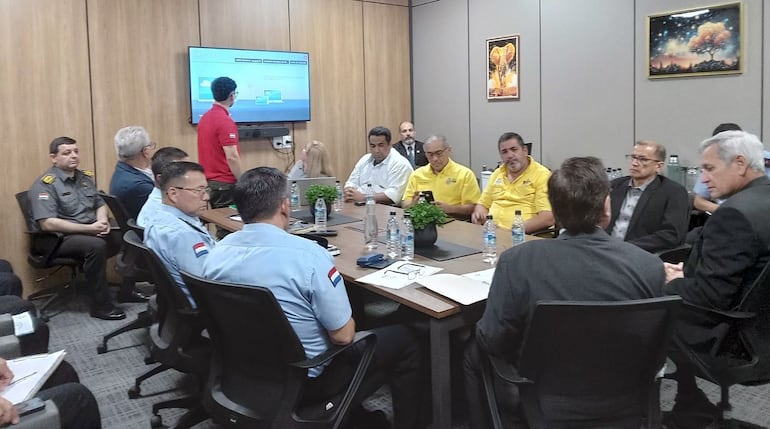 Integrantes del TACPy y de las fuerzas vivas ultiman todos los detalles del esquema de seguridad para el TCR51.