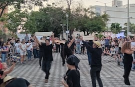 Acto contra el stronismo.