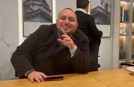 Jimmy es señalado como responsable de páginas “prooficialistas” y de “campaña sucia”.