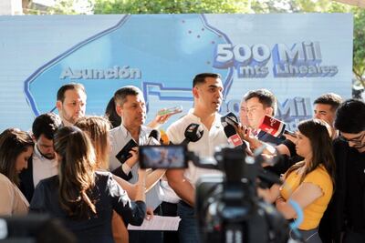 Essap cambio de cañerías Luifer Bernal
De LUIS LÓPEZ NERY HUERTA <luis.lopez@abc.com.py>
Destinatario ABC Foto <foto@abc.com.py>
Fecha 18-09-2025 13:04 18-09-2025