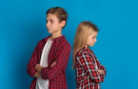 Concepto de rivalidad entre hermanos.