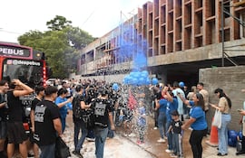 Manifestacion de padres y UPD del colegio CTN