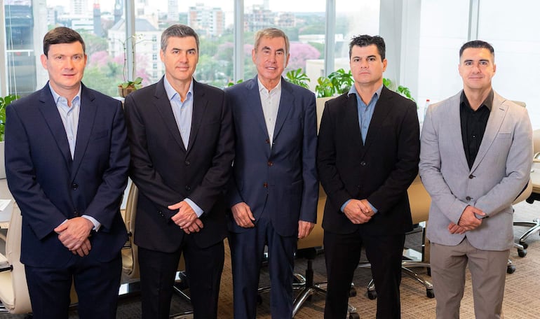 Los directivos agradecen especialmente a los colaboradores y ex funcionarios de La Consolidada.