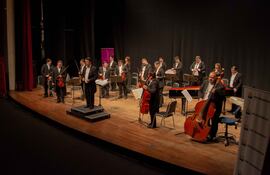 La Orquesta de Cámara Municipal de Asunción (OCMA) se presentará esta noche en concierto.