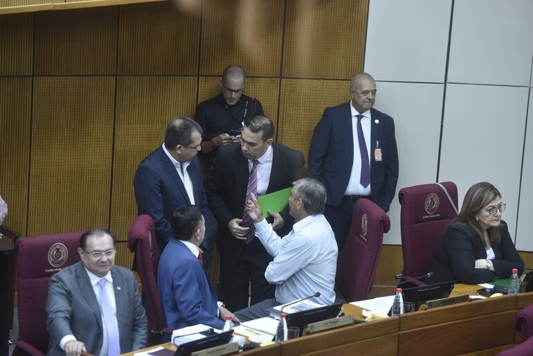 04-03-2026 SENADORES POLITICAGUSTAVO MACHADO 