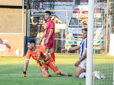Habitualmente efusivo, esta vez Hugo Iván Valdez (30) ni festejó su gol en La Arboleda. Foto: Nacional