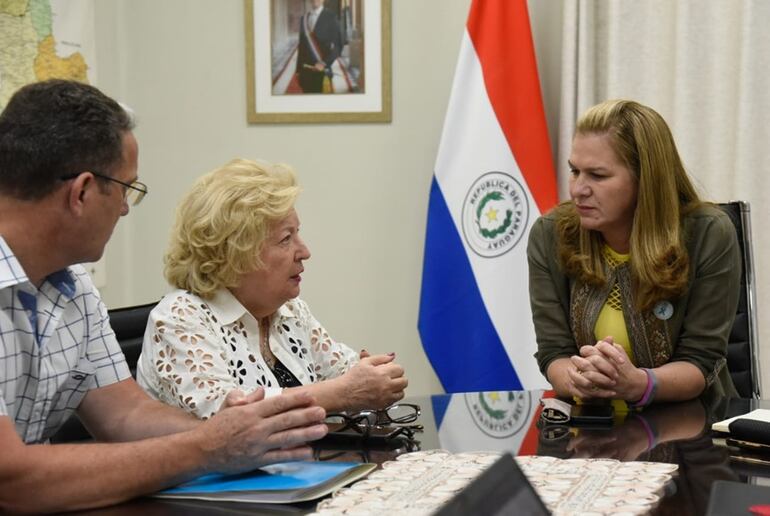 Ministerio de Salud anunció compra de vacunas contra el VSR