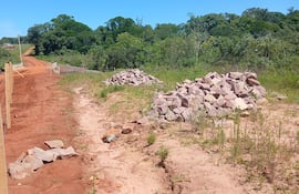 El alambrado colocado por el dueño de una propiedad privada al percatarse del error de cálculo del MOPC.