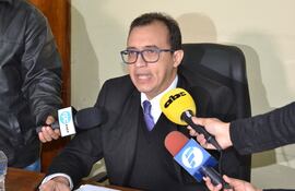 Marino Méndez negó ayer tener amistad con el senador Javier Zacarías Irún. Dijo ser víctima de injurias y calumnias.