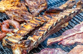 Parrilla, asado, carne.