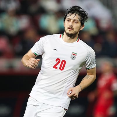 Sardar Azmoun (31 años) , futbolista iraní que juega como delantero en el Shabab Al-Ahli Club de la UAE Pro League.