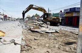 Las obras que ejecutó Mota Engil, en el marco del fallido proyecto metrobús fueron demolidas. La firma cobró unos US$ 30 millones e inclusive se le pagó por rehabilitar la vía que destrozó.